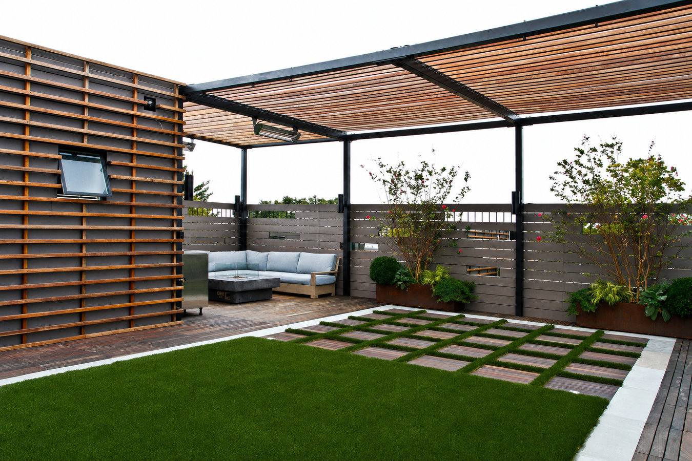 Turf for rooftop gardens in El Cerrito, CA